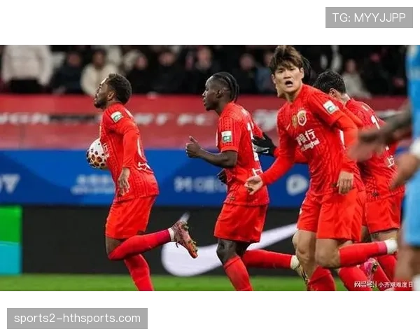 李帅角球传中质量堪忧 海港边后卫攻防两端均失水准 李帅角球传中质量堪忧 海港边后卫攻防两端均失水准